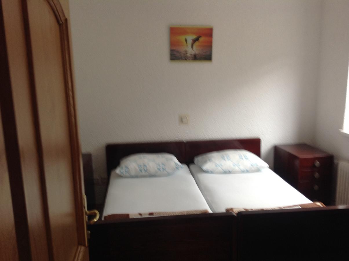 Katarina Apartments And Rooms Sibinj Krmpotski Zimmer foto